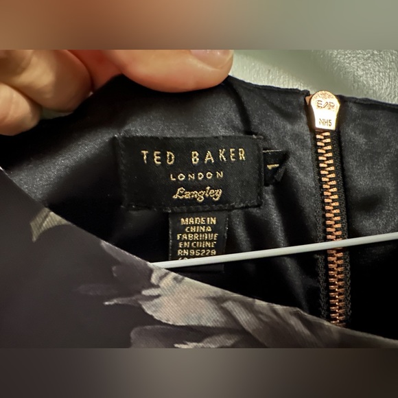 Ted Baker Lulae Dress with cutouts. - Picture 6 of 9